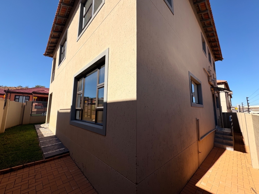 3 Bedroom Property for Sale in Wilkoppies North West